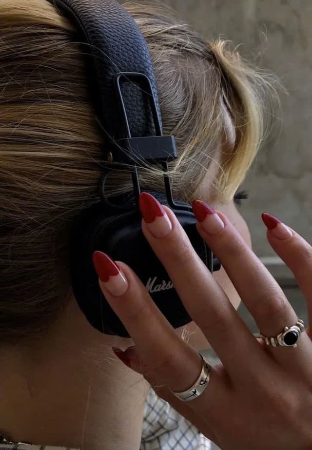 Red ombre nails